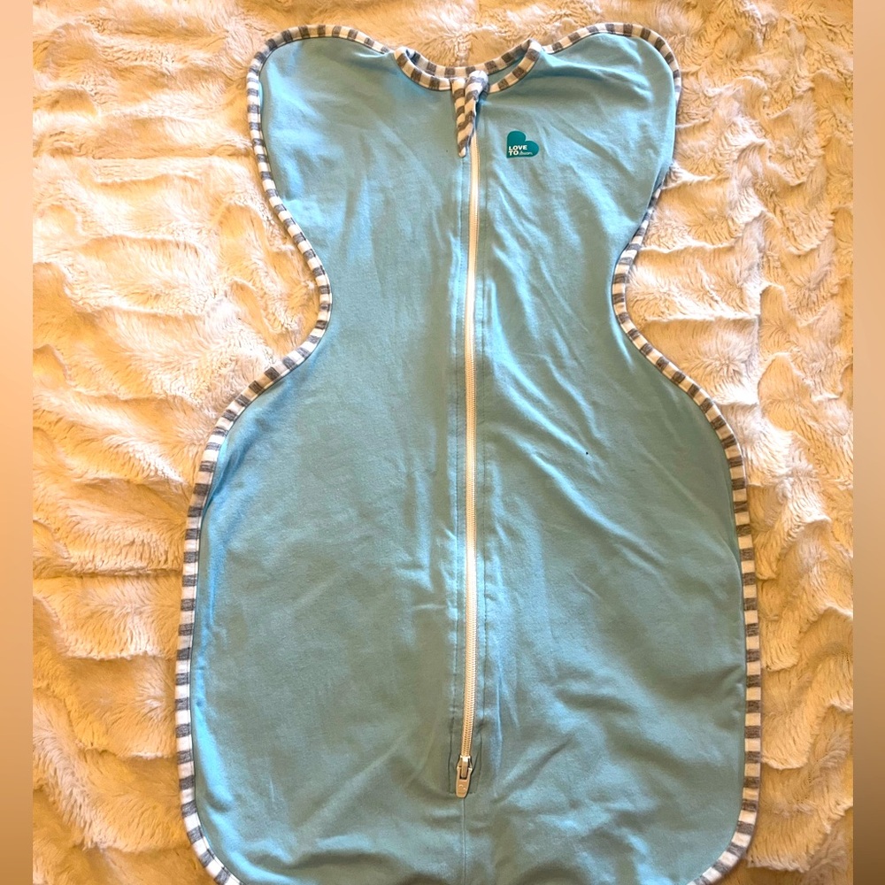 Love to Dream ZIP UP Swaddle SMALL